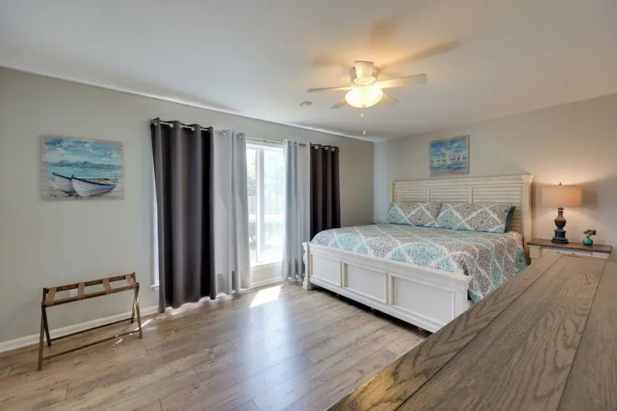 Pool & Lake Hamilton Access: Hot Springs Condo!