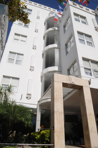 Parra Hotel & Suites