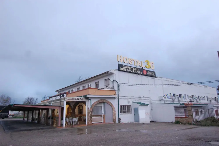 Hostal El 36