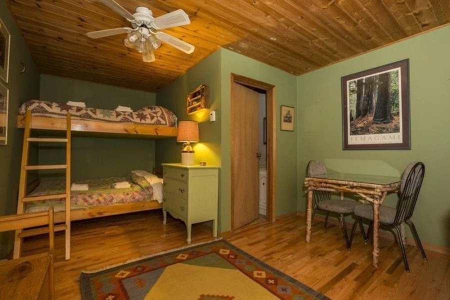 Smoothwater Outfitters & Lodge