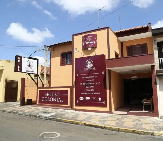 Hotel Colonial