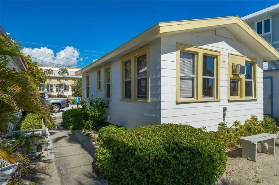 3 - Seahorse Cottages