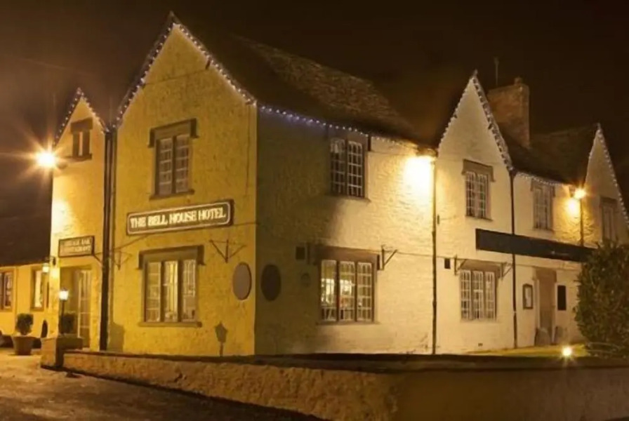 Bell House Hotel & Restaurant