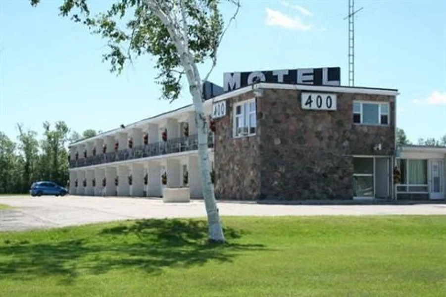 Motel 400