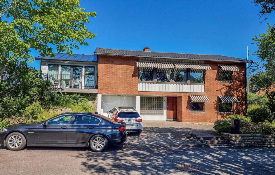 Nice Home in Västra Frölunda With Wifi and 3 Bedrooms