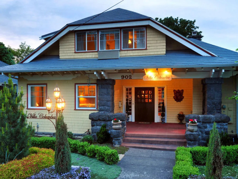 Villa Columbia Bed & Breakfast
