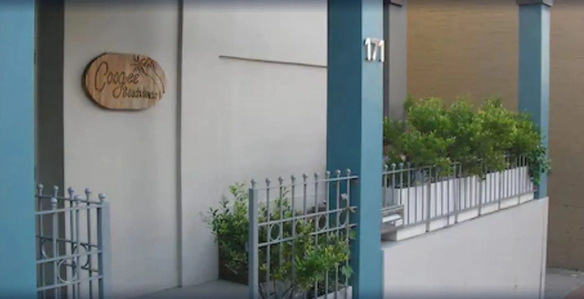 Coogee Beach House - Hostel