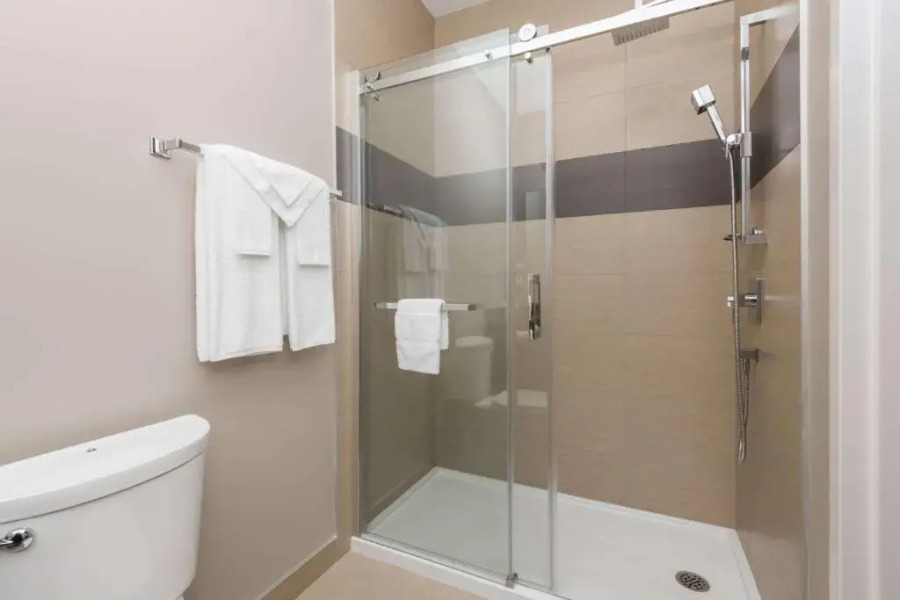 Super 8 Mont Laurier