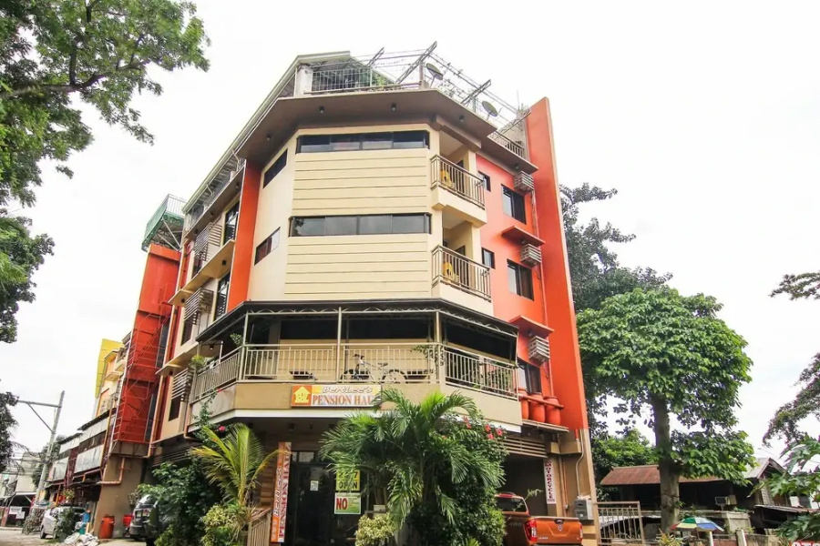 Oyo 238 Bertlees Pension Hauz