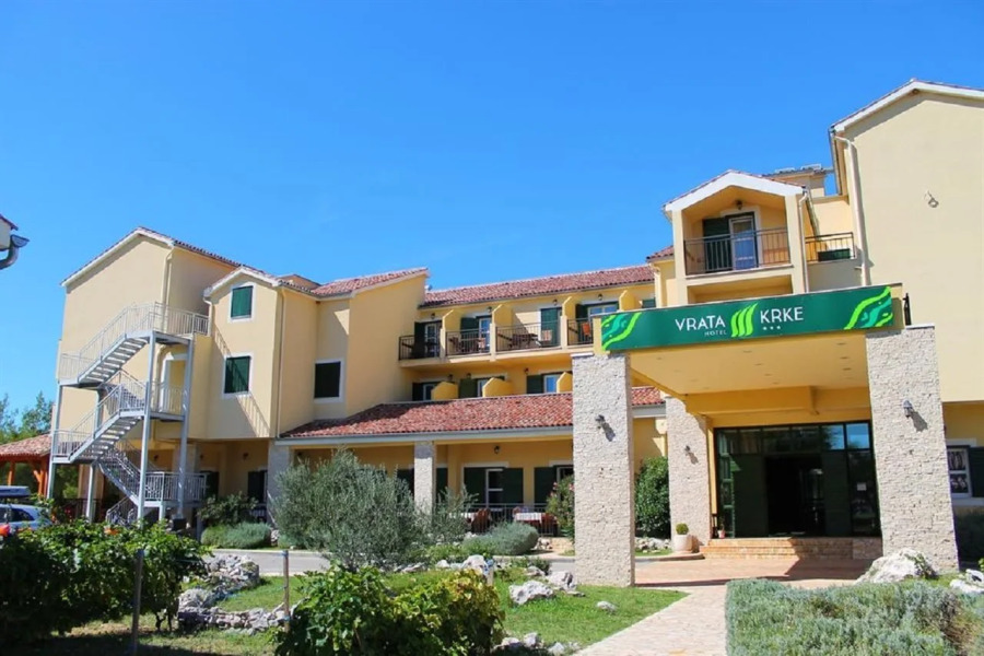 Vrata Krke Hotel