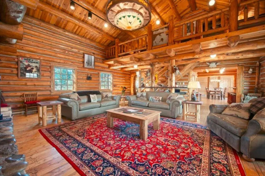 Macker's Cabin by JHRL