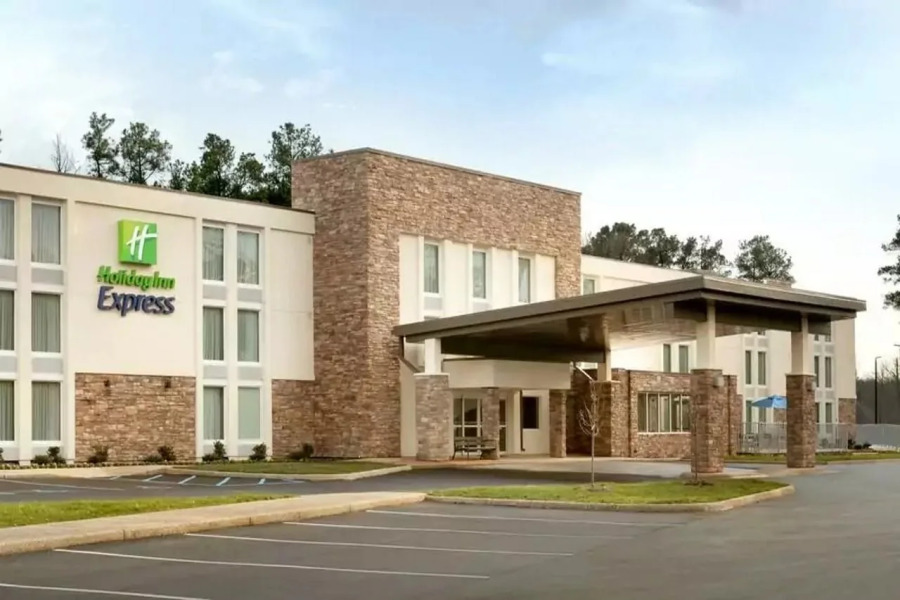Holiday Inn Express Williamsbrg Busch Gardens Area by IHG