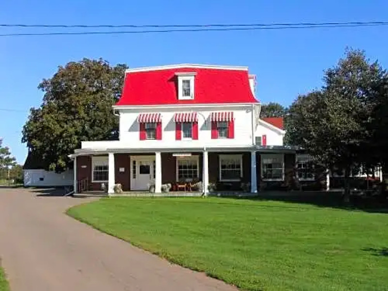 Shaw's Hotel & Cottages