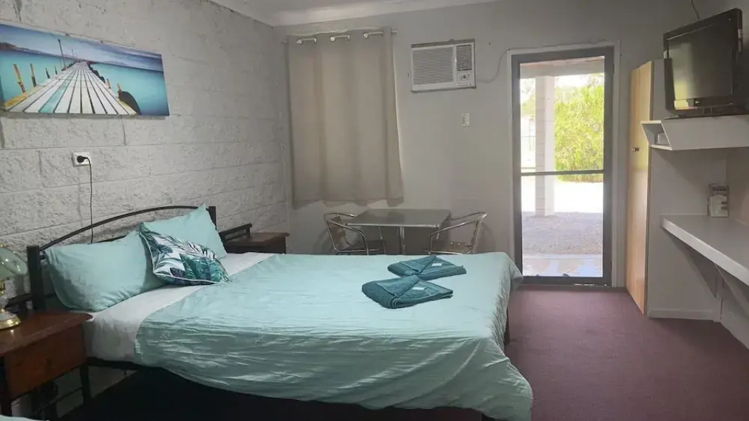 1 Showgrounds Road Horse Creek QLD 4714