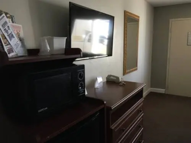 Red Carpet Inn and Suites