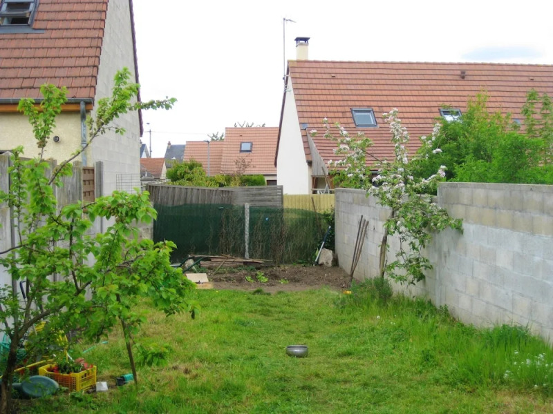 House With 3 Bedrooms in Dreux, With Enclosed Garden and Wifi