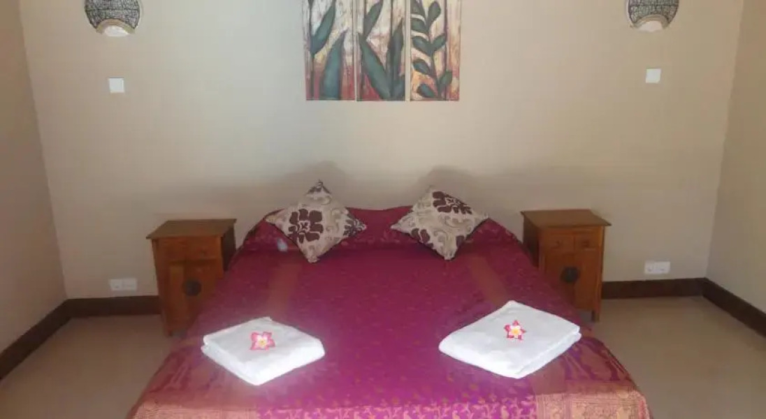 Lovina Beach Houses V