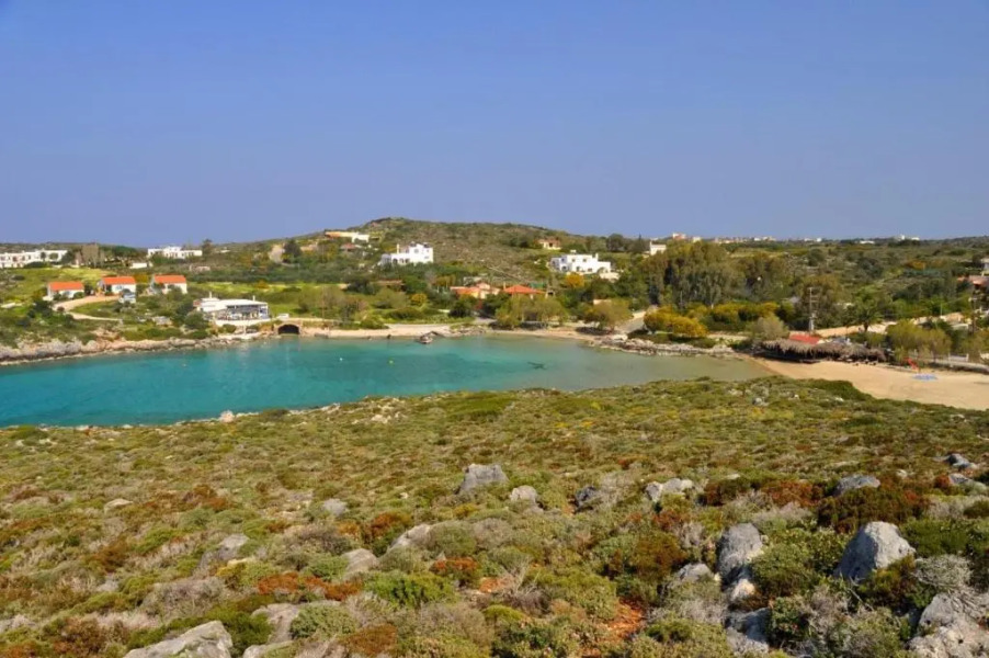 Villa Helen 200m from the beach in Tersanas