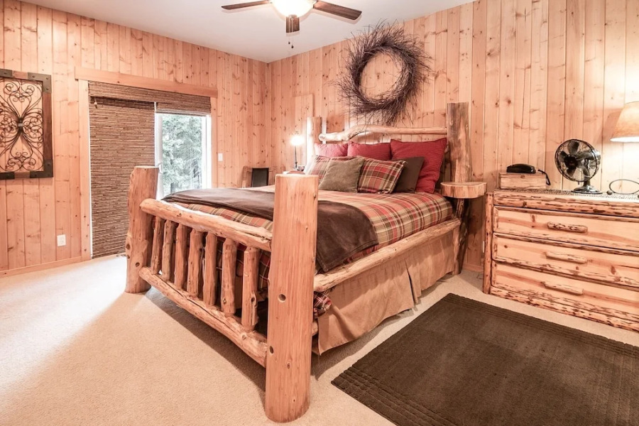 Meadow Wood Lodge 3 Bedroom Home by NW Comfy Cabins by Redawning