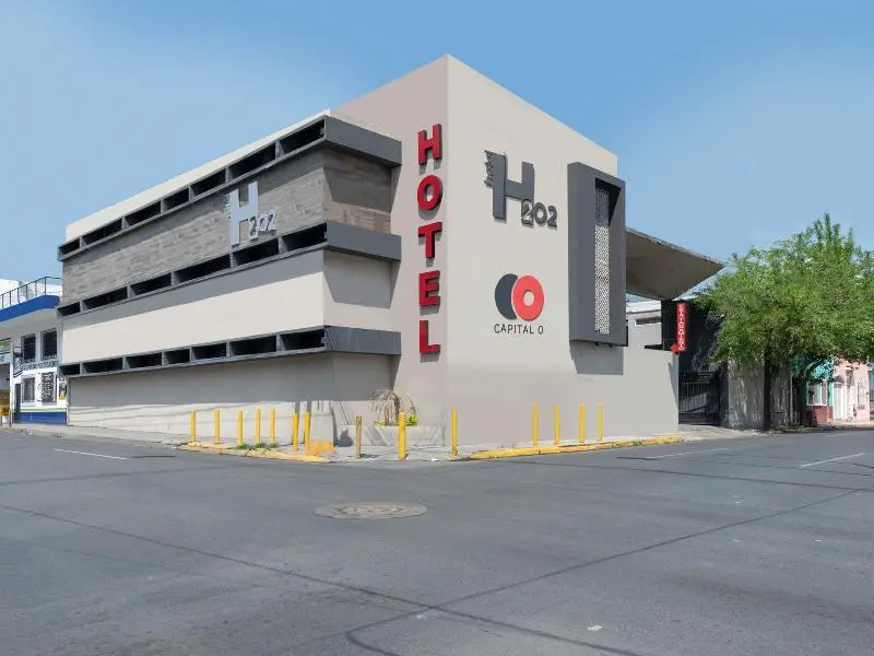 OYO HOTEL Hotel 202