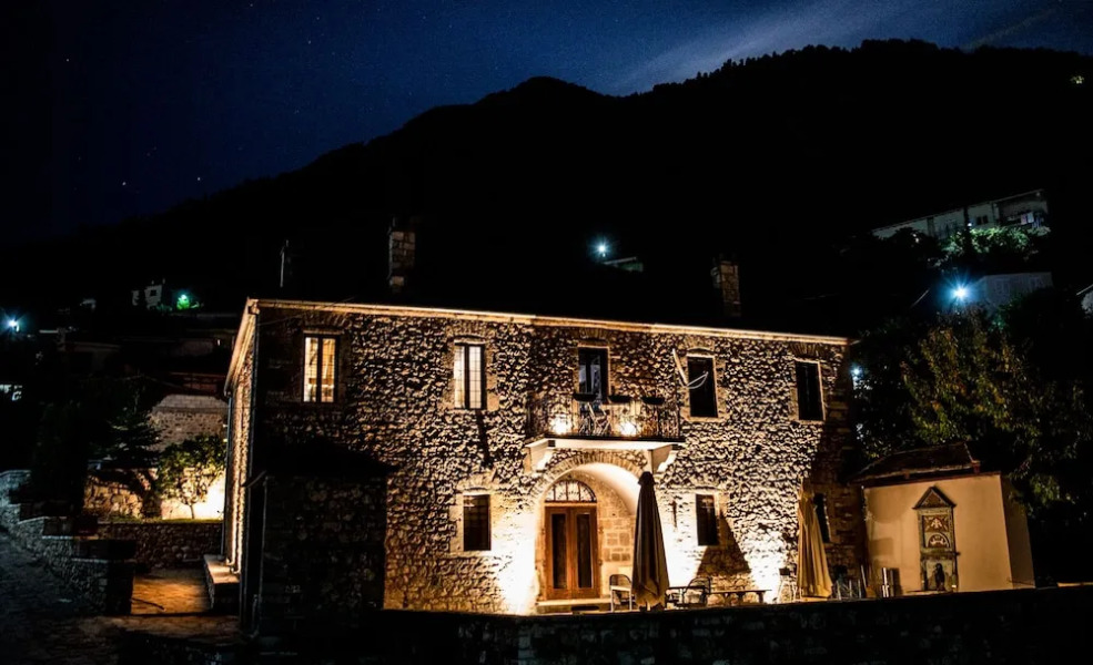 Snowpeak Chalet Archontiko-Master Suite