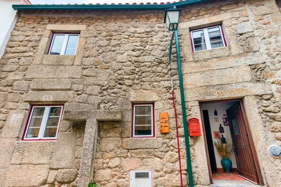 Casa das 10 Janelas at Monsanto