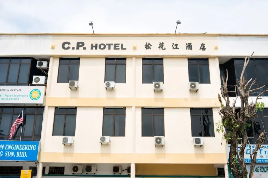 OYO 89461 CP Hotel