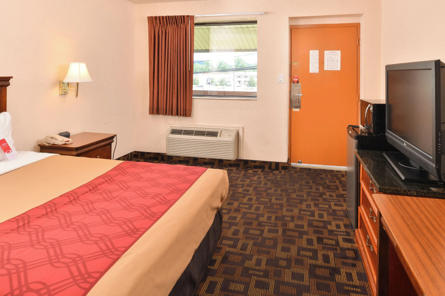 Econo Lodge Bellmawr Area