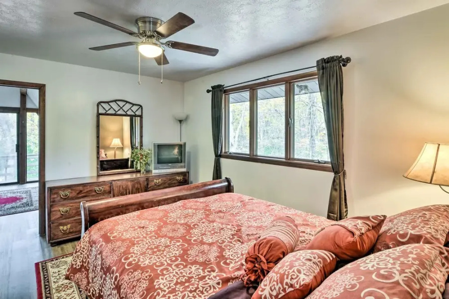 Farmington A-frame w/ Lake Access & Fire Pit!