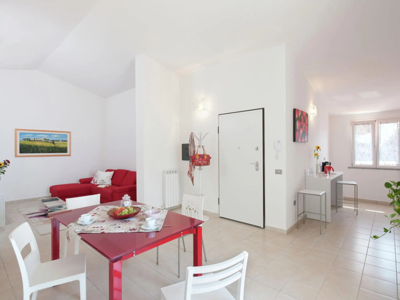 Sunny Stay in Tavullia Hills