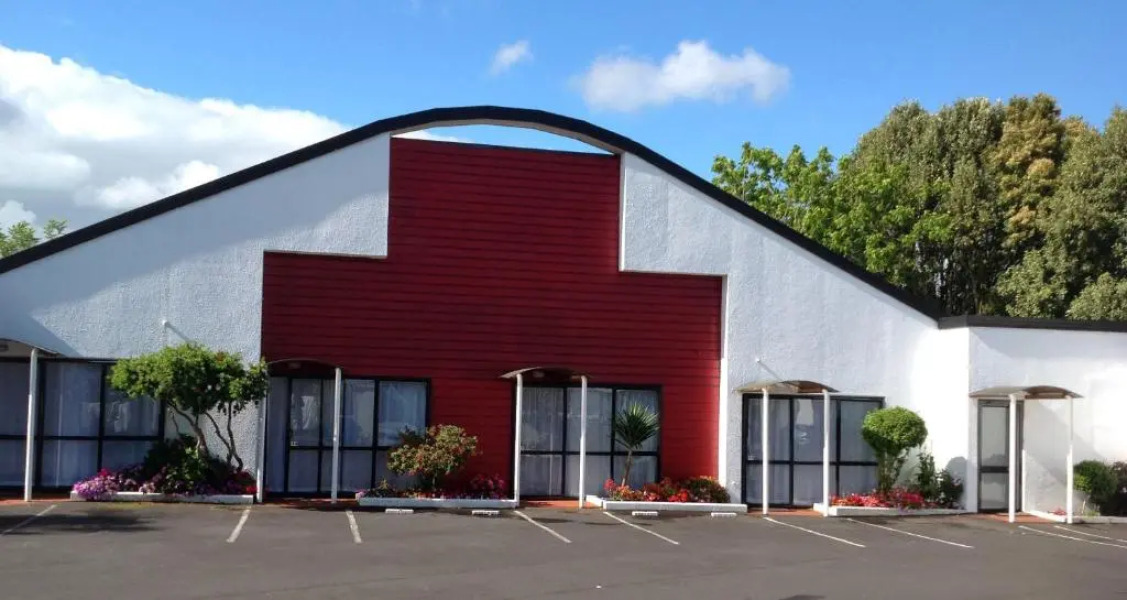 Cascades Motor Lodge