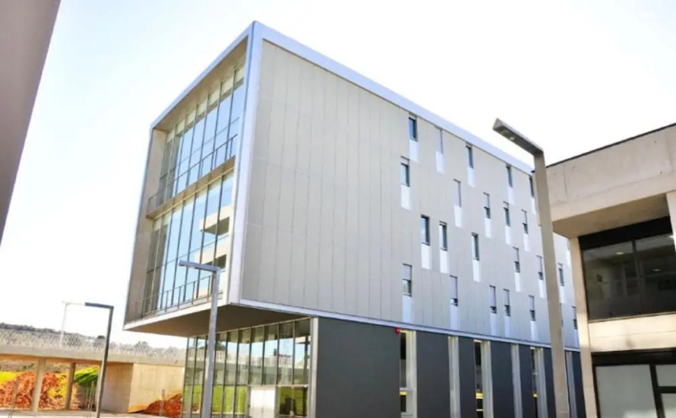 Residencia Universitaria Resa Roberto de Nobili