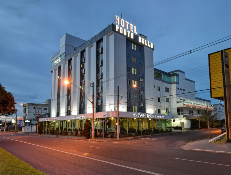 Porto Minas Hotel e Convenções