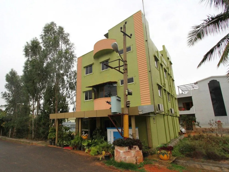 OYO 2420 Ashwa Comfort