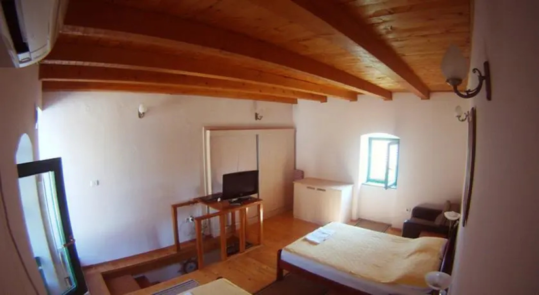 A Little House In The Bay