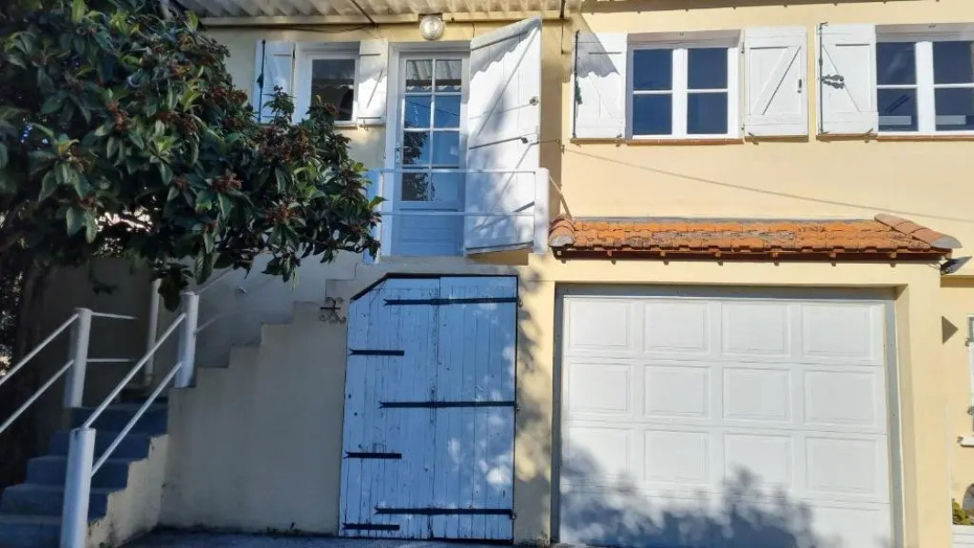 Appartement douillet avec piscine