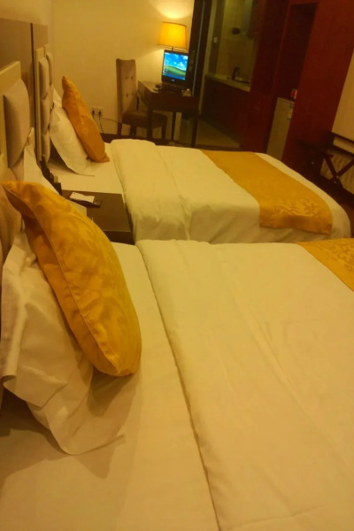 Zhongxiang Apartment Hotel