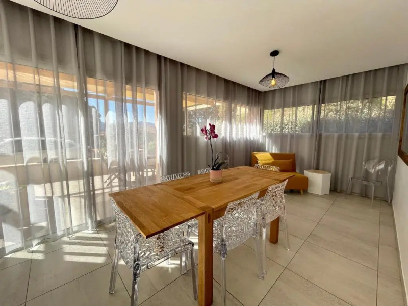 REZ DE VILLA-NEUF-6pers- ACCÈS PLAGE