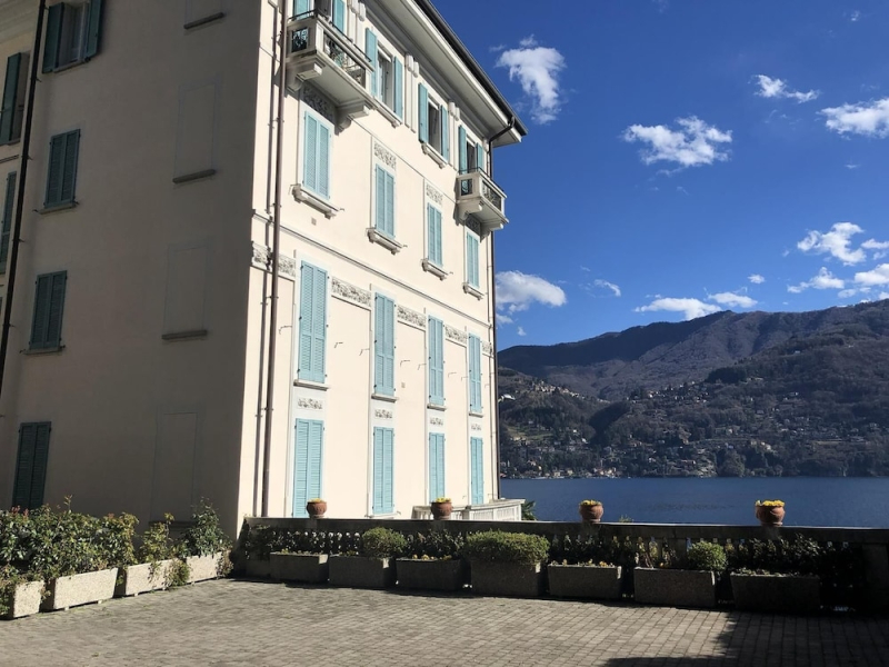 Larius balcony on the lake