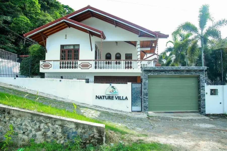 OYO 486 Nature Villa