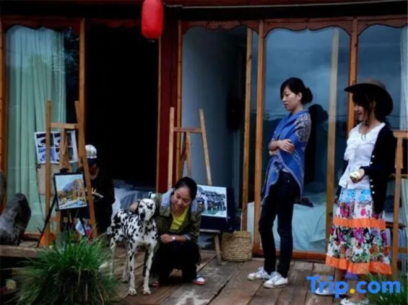 Wuhu Huguang Mountain House Inn