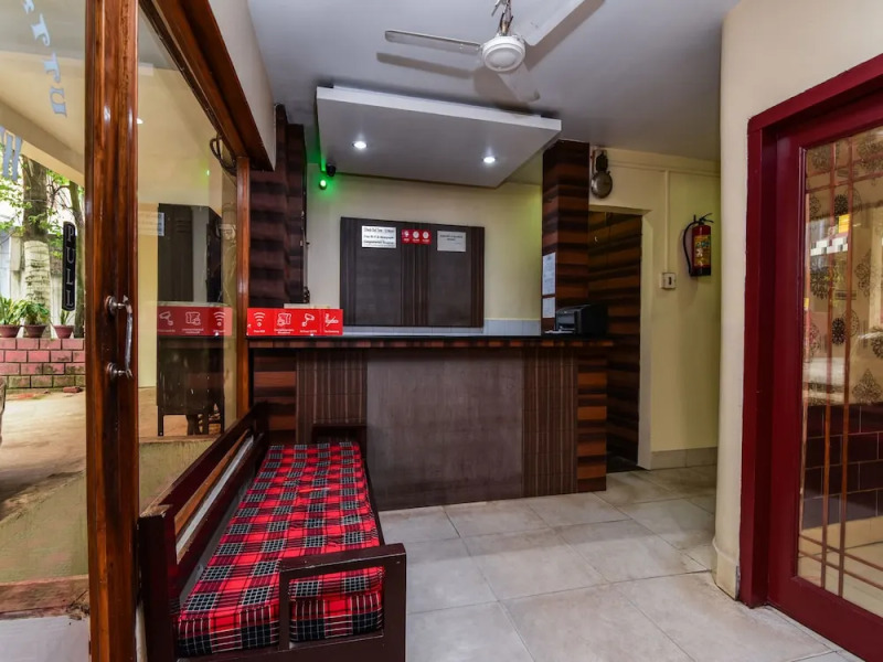 OYO 4221 near Railway Station