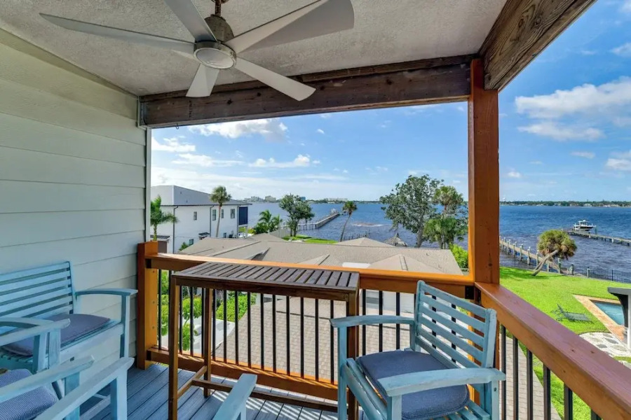 Manatee River Views: Palmetto Paradise w/ Fire Pit