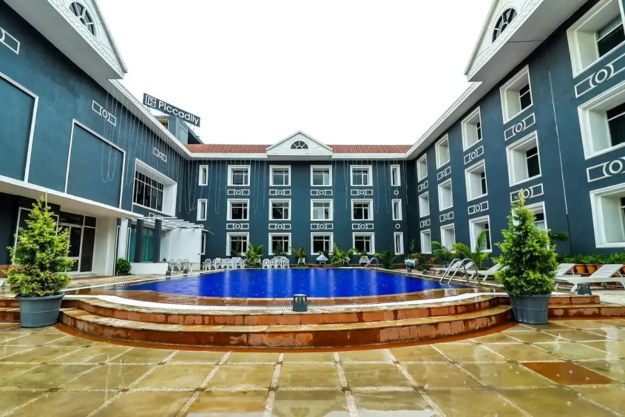 Hotel Piccadily Raipur