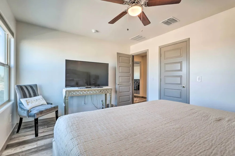 San Tan Valley Gem w/ Private Pool & Hot Tub!