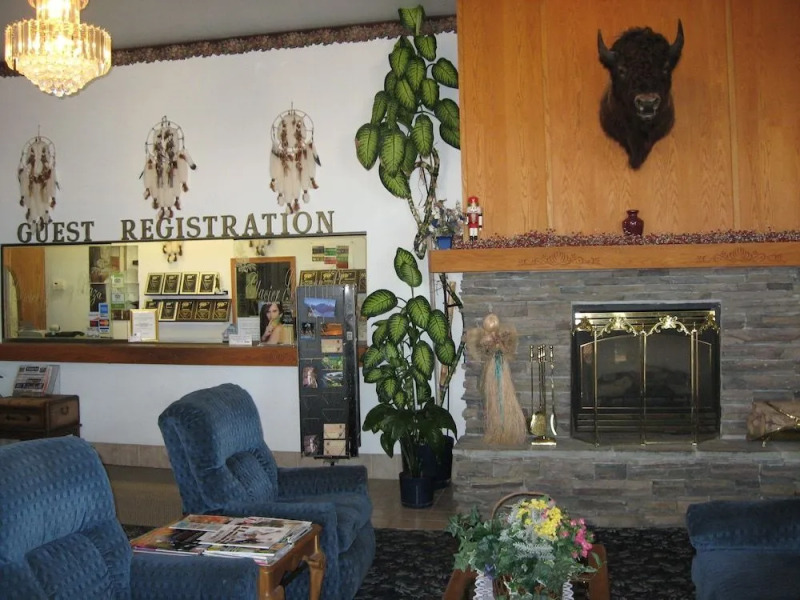 Glacier Gateway Plaza