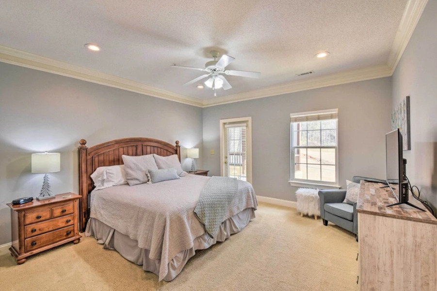 Inviting Kingwood Resort Condo in Clayton!