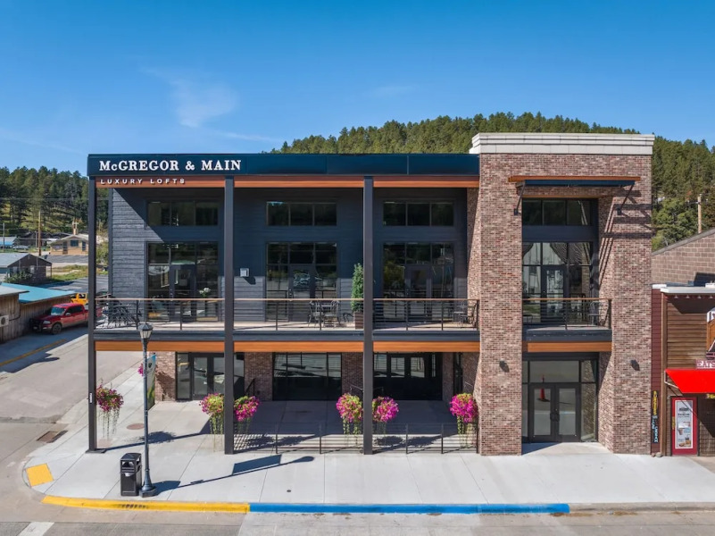 McGregor and Main Luxury Lofts