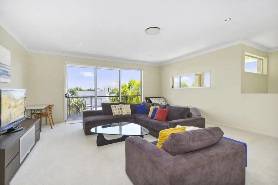 Angourie House - Salt Village