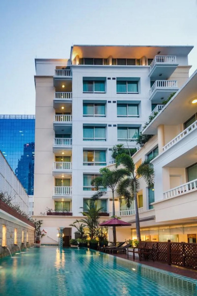 At Ease Saladaeng by AETAS